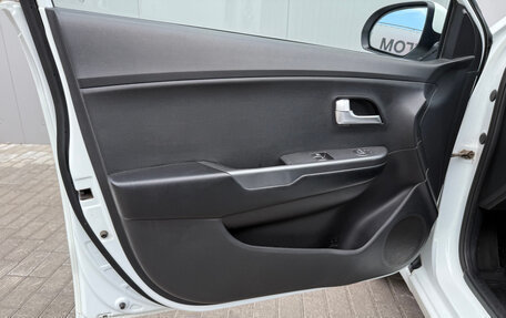 KIA Rio III рестайлинг, 2015 год, 982 000 рублей, 17 фотография