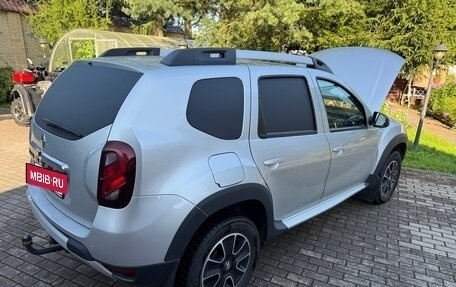 Renault Duster I рестайлинг, 2017 год, 1 350 000 рублей, 3 фотография