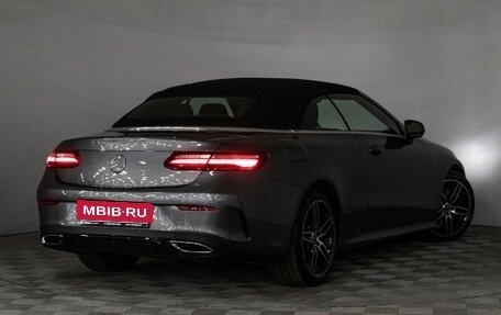 Mercedes-Benz E-Класс, 2019 год, 5 490 000 рублей, 37 фотография