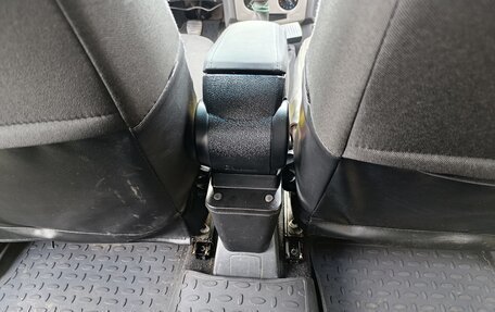 Renault Logan I, 2005 год, 390 000 рублей, 17 фотография