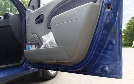 Renault Logan I, 2005 год, 390 000 рублей, 30 фотография