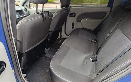 Renault Logan I, 2005 год, 390 000 рублей, 27 фотография