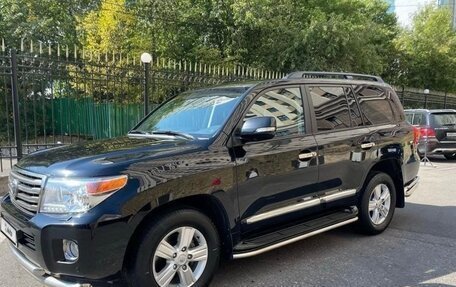 Toyota Land Cruiser 200, 2014 год, 4 400 000 рублей, 3 фотография