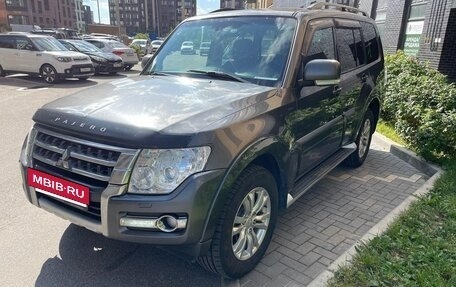 Mitsubishi Pajero IV, 2015 год, 2 050 000 рублей, 10 фотография