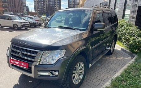 Mitsubishi Pajero IV, 2015 год, 2 050 000 рублей, 8 фотография