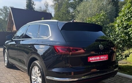 Volkswagen Touareg III, 2019 год, 6 200 000 рублей, 5 фотография