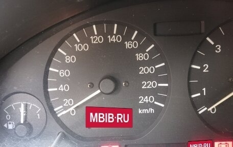 Mitsubishi Carisma I, 2002 год, 200 000 рублей, 2 фотография