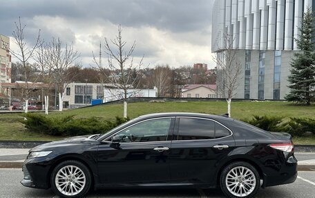 Toyota Camry, 2018 год, 2 590 000 рублей, 3 фотография