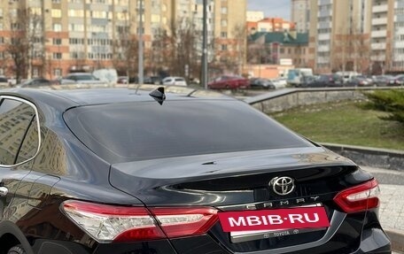 Toyota Camry, 2018 год, 2 590 000 рублей, 5 фотография