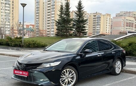 Toyota Camry, 2018 год, 2 590 000 рублей, 11 фотография