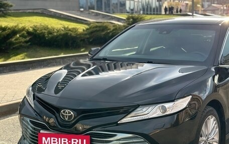 Toyota Camry, 2018 год, 2 590 000 рублей, 14 фотография