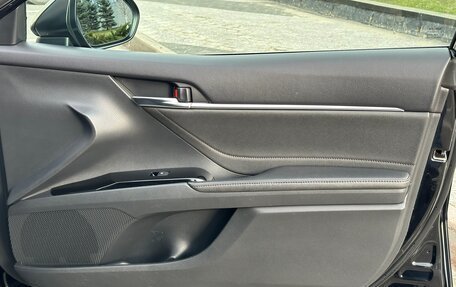 Toyota Camry, 2018 год, 2 590 000 рублей, 27 фотография