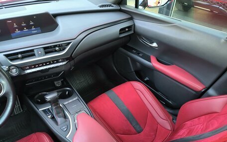 Lexus UX I, 2019 год, 3 080 000 рублей, 19 фотография