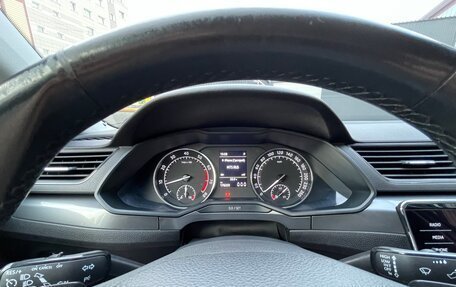 Skoda Superb III рестайлинг, 2017 год, 2 000 000 рублей, 15 фотография