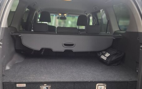 Toyota Land Cruiser Prado 150 рестайлинг 2, 2010 год, 2 500 000 рублей, 10 фотография