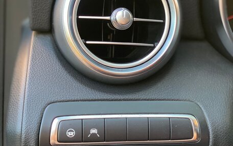Mercedes-Benz C-Класс, 2020 год, 3 000 000 рублей, 21 фотография