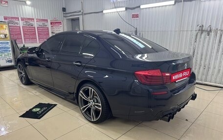 BMW 5 серия, 2014 год, 2 300 000 рублей, 6 фотография