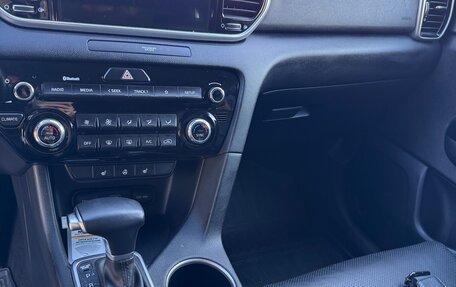 KIA Sportage IV рестайлинг, 2021 год, 2 750 000 рублей, 6 фотография