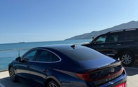 Hyundai Sonata VIII, 2022 год, 2 300 000 рублей, 6 фотография