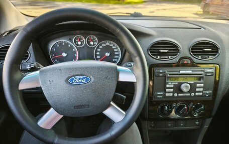 Ford Focus II рестайлинг, 2006 год, 270 000 рублей, 1 фотография