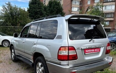 Toyota Land Cruiser 100 рестайлинг 2, 2006 год, 2 700 000 рублей, 1 фотография