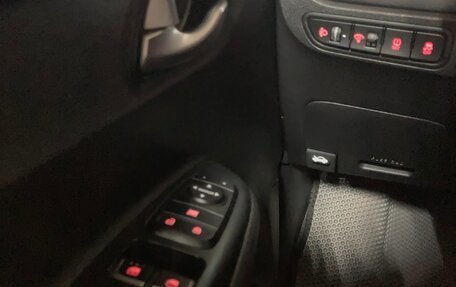KIA Rio IV, 2019 год, 1 250 000 рублей, 15 фотография