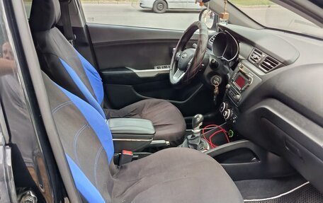 KIA Rio III рестайлинг, 2013 год, 920 000 рублей, 16 фотография