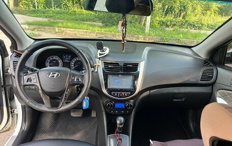 Hyundai Solaris II рестайлинг, 2012 год, 580 000 рублей, 11 фотография