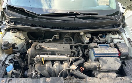 Hyundai Solaris II рестайлинг, 2012 год, 580 000 рублей, 15 фотография