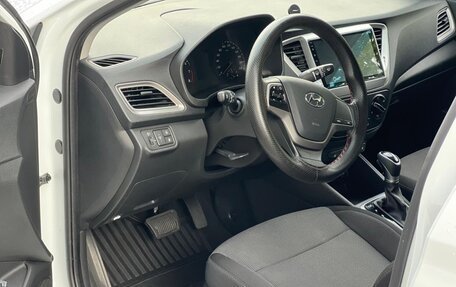 Hyundai Solaris II рестайлинг, 2019 год, 1 400 000 рублей, 5 фотография
