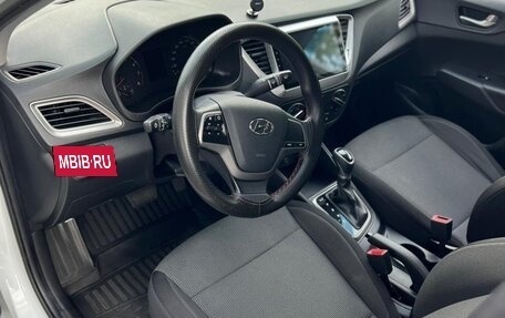 Hyundai Solaris II рестайлинг, 2019 год, 1 400 000 рублей, 4 фотография