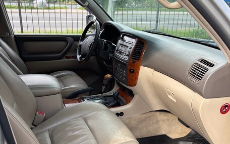 Toyota Land Cruiser 100 рестайлинг 2, 2006 год, 2 700 000 рублей, 7 фотография