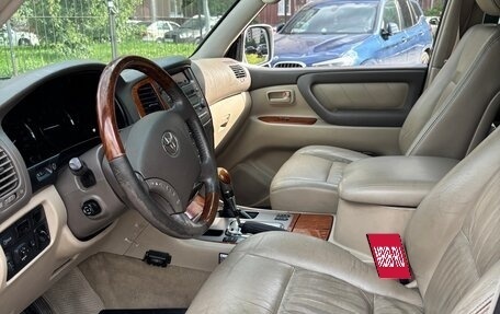 Toyota Land Cruiser 100 рестайлинг 2, 2006 год, 2 700 000 рублей, 8 фотография