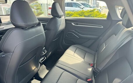 Geely Emgrand, 2024 год, 2 592 990 рублей, 13 фотография