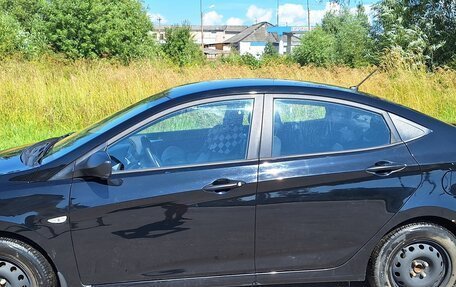 Hyundai Solaris II рестайлинг, 2012 год, 780 000 рублей, 4 фотография
