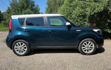 KIA Soul II рестайлинг, 2018 год, 1 750 000 рублей, 3 фотография