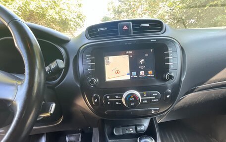 KIA Soul II рестайлинг, 2018 год, 1 750 000 рублей, 21 фотография