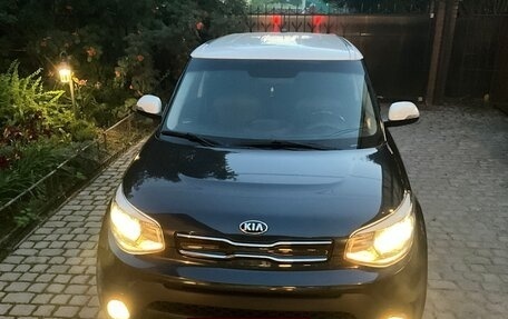 KIA Soul II рестайлинг, 2018 год, 1 750 000 рублей, 31 фотография