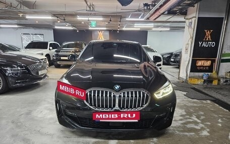 BMW 1 серия, 2022 год, 2 499 000 рублей, 2 фотография