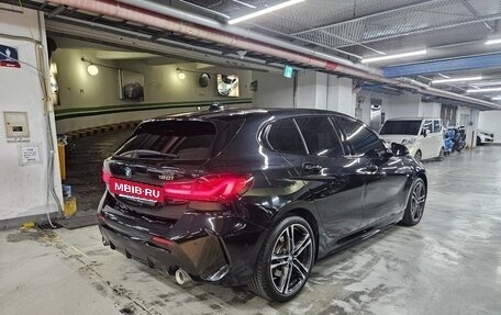 BMW 1 серия, 2022 год, 2 499 000 рублей, 3 фотография