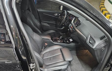 BMW 1 серия, 2022 год, 2 499 000 рублей, 14 фотография