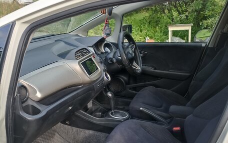 Honda Fit III, 2011 год, 820 000 рублей, 1 фотография