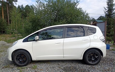 Honda Fit III, 2011 год, 820 000 рублей, 6 фотография