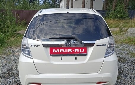 Honda Fit III, 2011 год, 820 000 рублей, 5 фотография