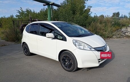Honda Fit III, 2011 год, 820 000 рублей, 3 фотография