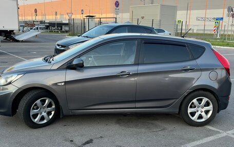 Hyundai Solaris II рестайлинг, 2012 год, 650 000 рублей, 3 фотография