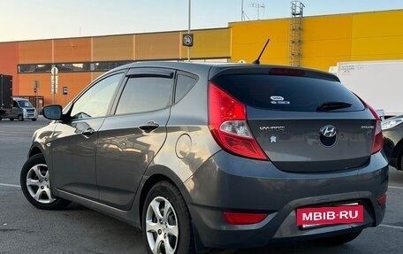 Hyundai Solaris II рестайлинг, 2012 год, 650 000 рублей, 4 фотография