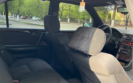 Mercedes-Benz E-Класс, 1996 год, 499 000 рублей, 10 фотография