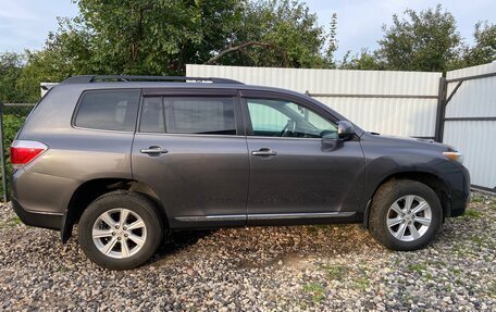 Toyota Highlander III, 2010 год, 1 750 000 рублей, 6 фотография