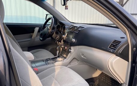 Toyota Highlander III, 2010 год, 1 750 000 рублей, 9 фотография